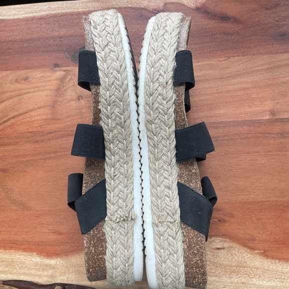 Strappy Platform Sandals - Picture 4 of 4